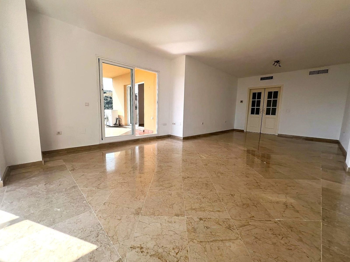 Appartement te koop in Calahonda | 2 slaapkamers H5076205