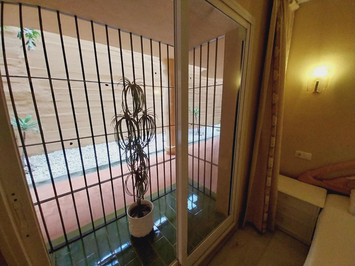 Appartement te koop in Calahonda | 2 slaapkamers H5077453