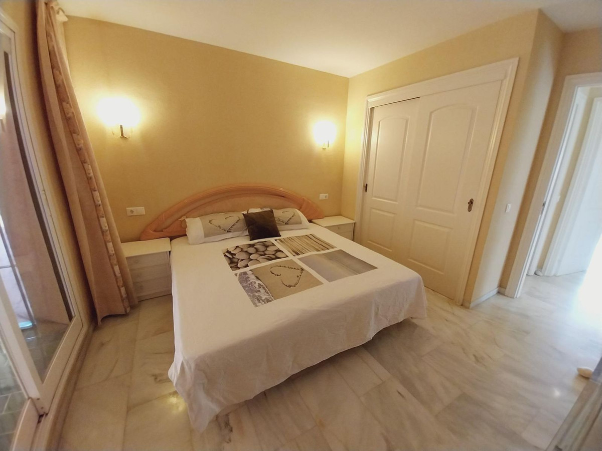 Appartement te koop in Calahonda | 2 slaapkamers H5077453