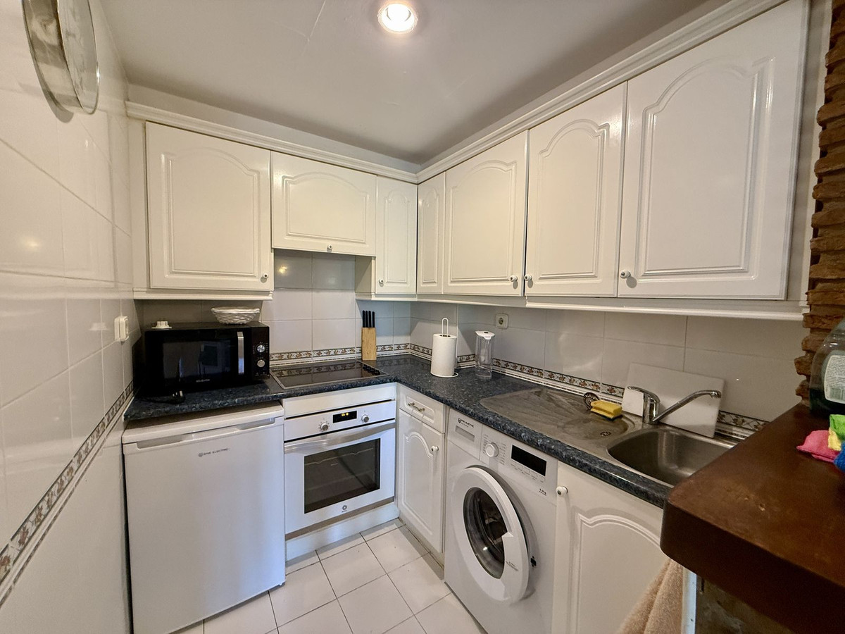 Appartement te koop in Calahonda | 2 slaapkamers H5083294