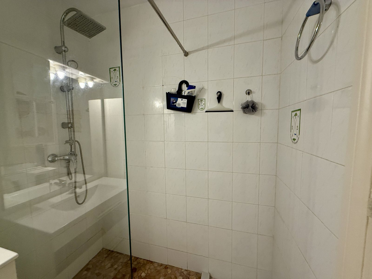 Appartement te koop in Calahonda | 2 slaapkamers H5083294