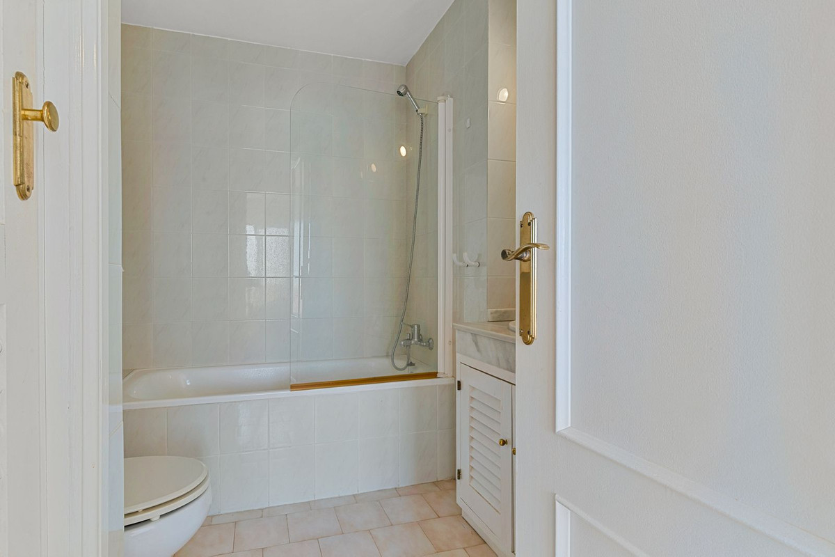 Appartement te koop in Calahonda | 2 slaapkamers H5118100