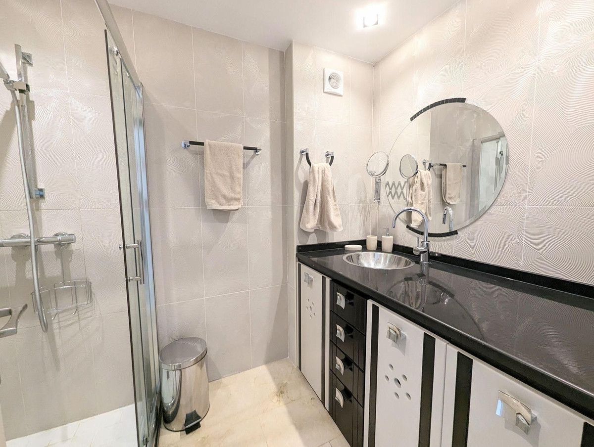 Penthouse te koop in Calahonda | 3 slaapkamers H5132308