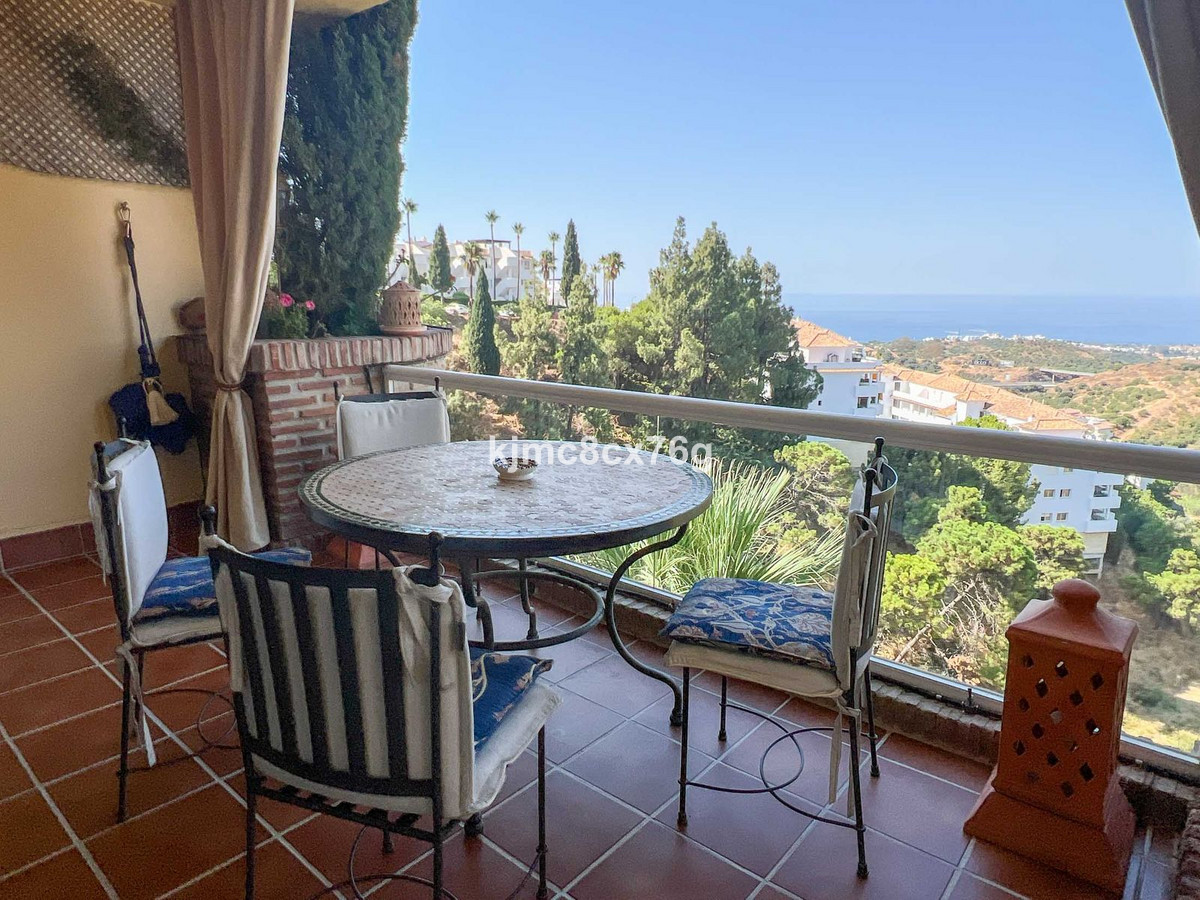 Appartement te koop in Calahonda | 2 slaapkamers H5133442