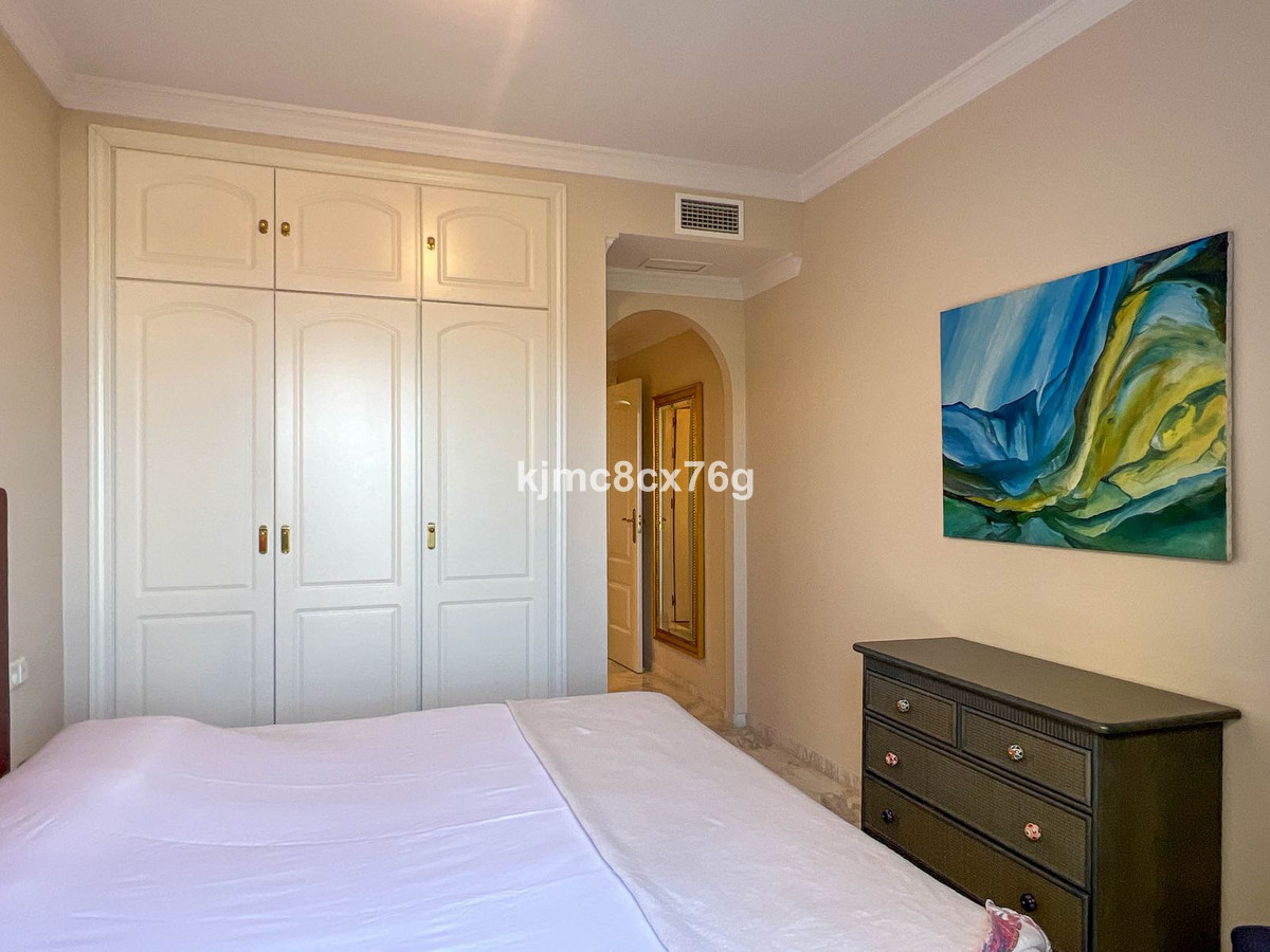 Appartement te koop in Calahonda | 2 slaapkamers H5133442
