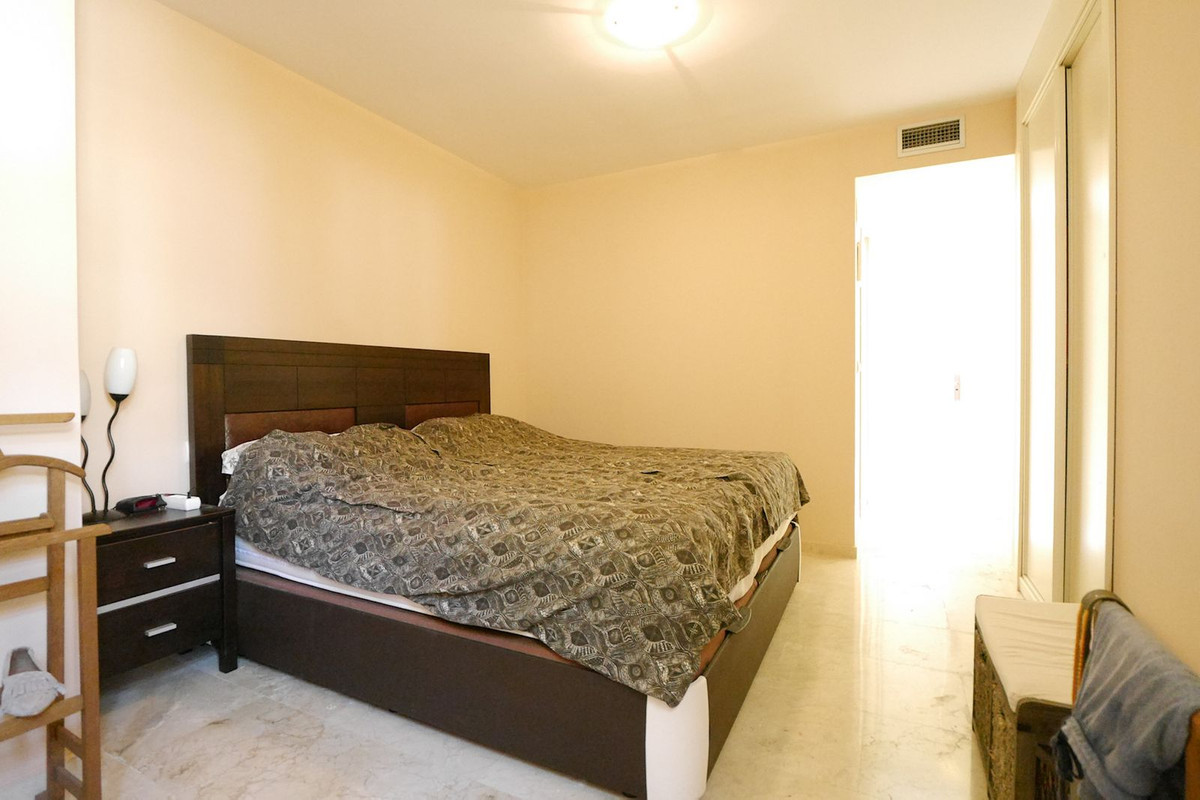 Appartement te koop in Calahonda | 2 slaapkamers H5136481