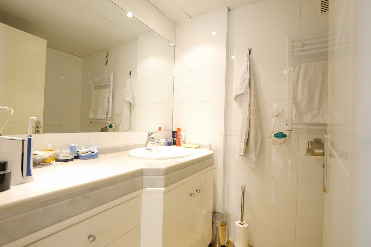 Appartement te koop in Calahonda | 2 slaapkamers H5136481