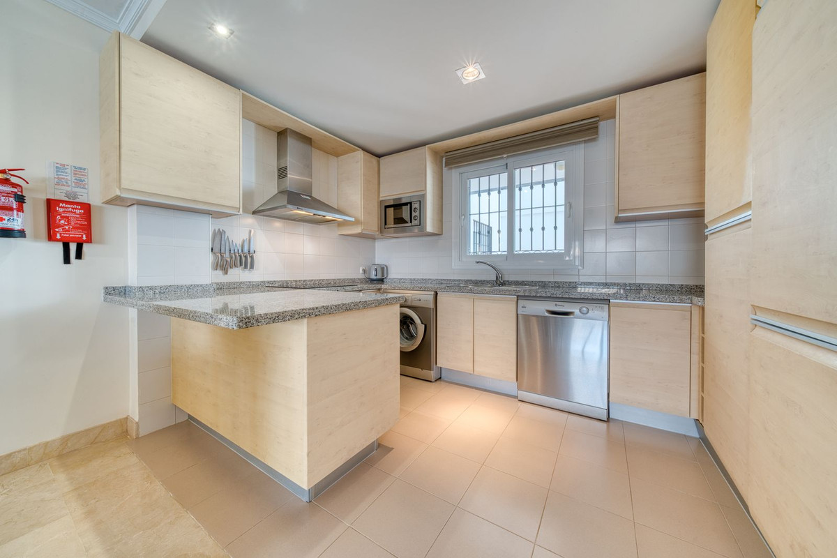 Appartement te koop in Calahonda | 2 slaapkamers H5143924