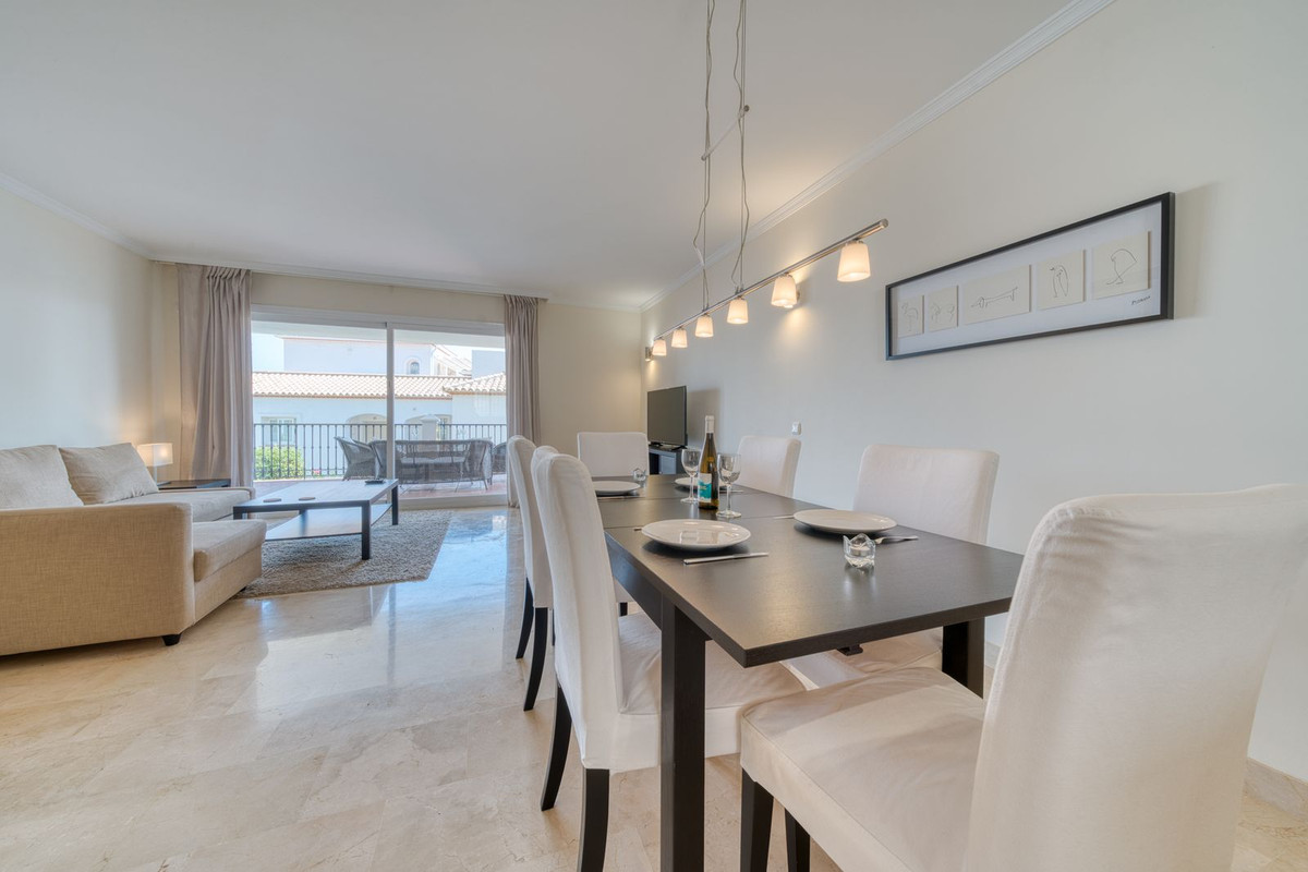 Appartement te koop in Calahonda | 2 slaapkamers H5143924