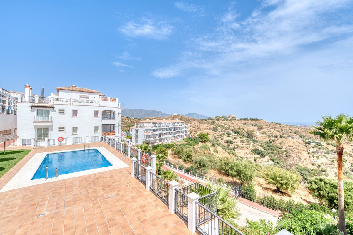Appartement te koop in Calahonda | 2 slaapkamers H5143924