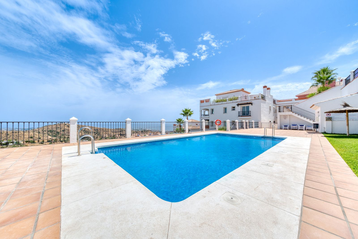 Appartement te koop in Calahonda | 2 slaapkamers H5143924