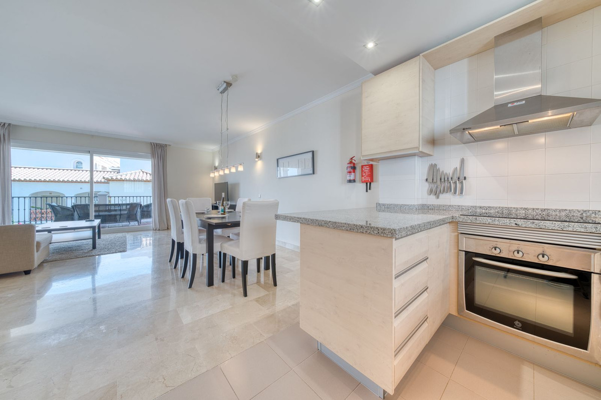 Appartement te koop in Calahonda | 2 slaapkamers H5143924