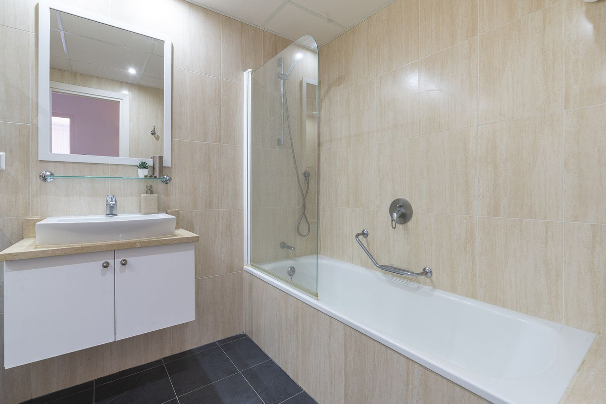 Appartement te koop in Calahonda | 2 slaapkamers H5145130