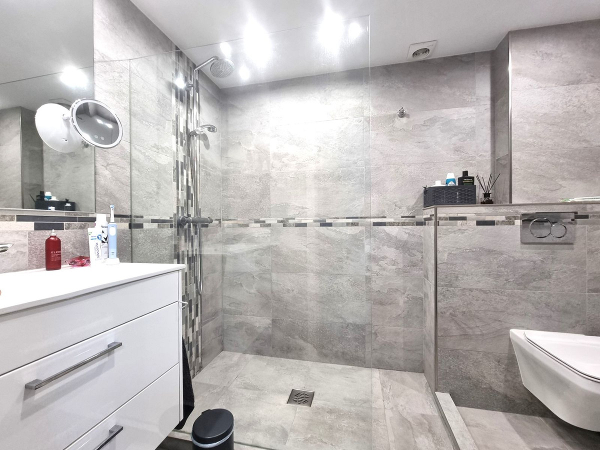 Appartement te koop in Calahonda | 2 slaapkamers H5147920