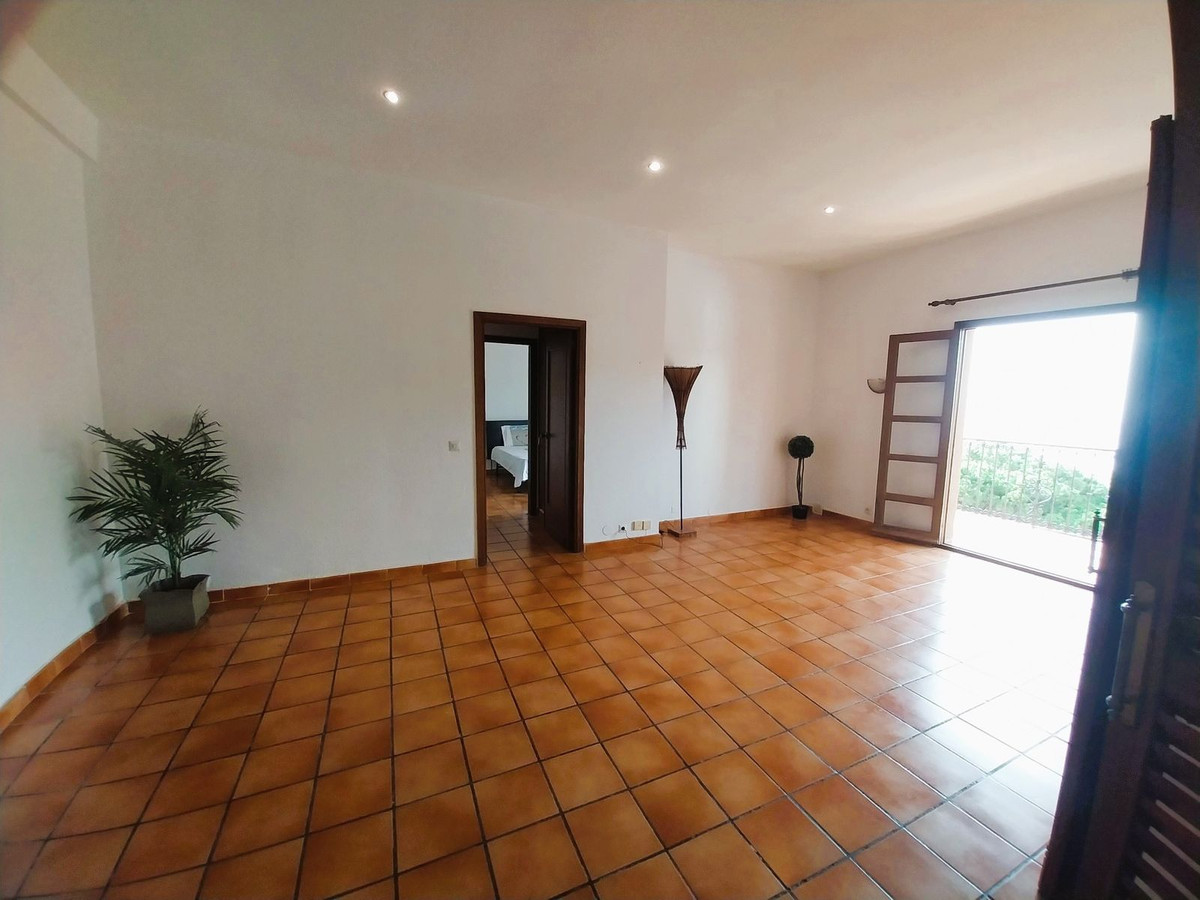 Appartement te koop in Calahonda | 2 slaapkamers H5149831