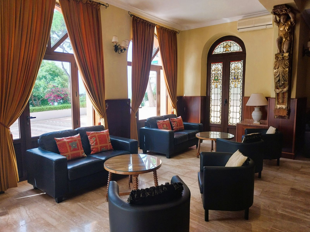 Appartement te koop in Calahonda | 2 slaapkamers H5149831