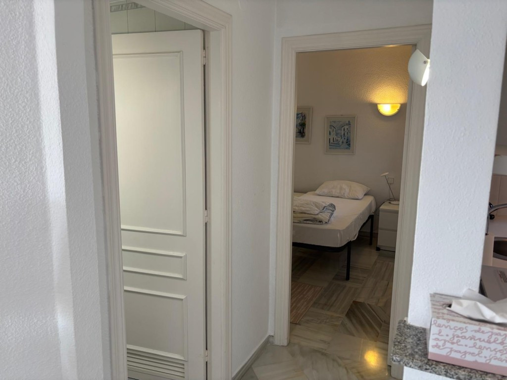 Appartement te koop in Calahonda | 2 slaapkamers H5151037