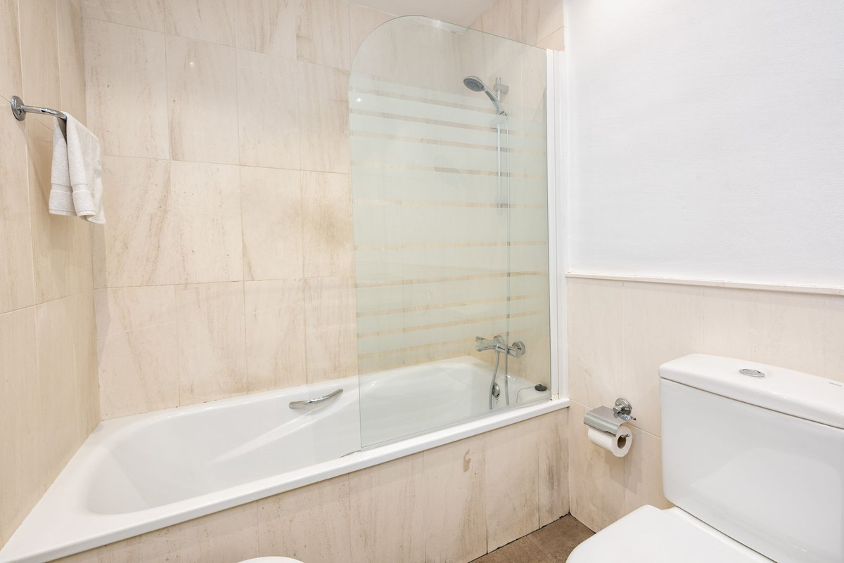 Appartement te koop in Calahonda | 2 slaapkamers H5152033