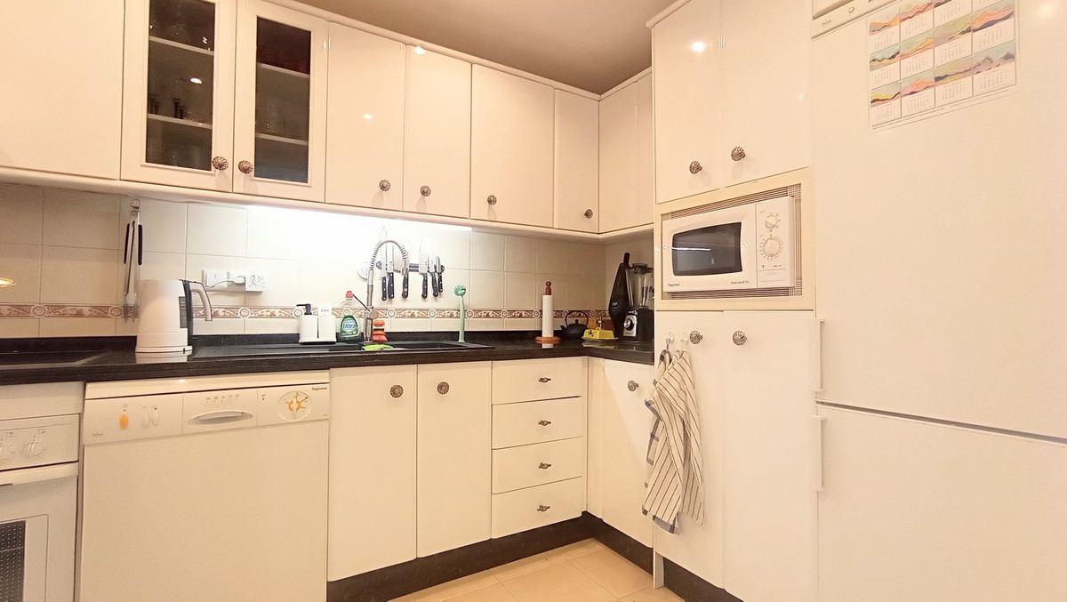 Appartement te koop in Calahonda | 3 slaapkamers H5153656