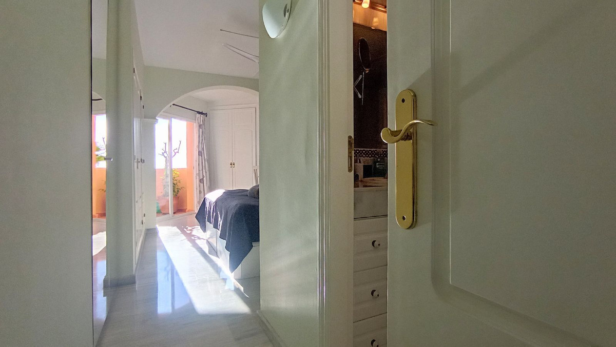 Appartement te koop in Calahonda | 3 slaapkamers H5153656