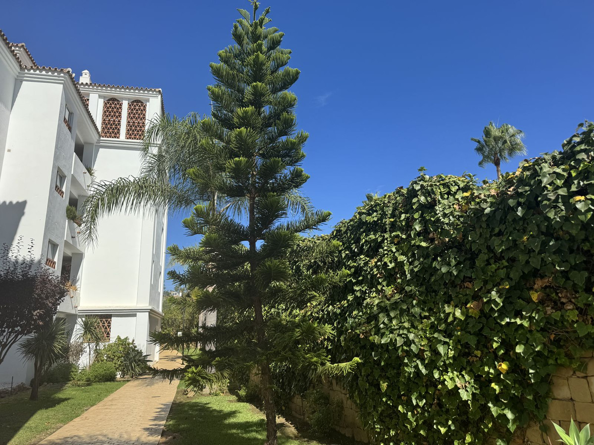 Appartement te koop in Calahonda | 2 slaapkamers H5160382