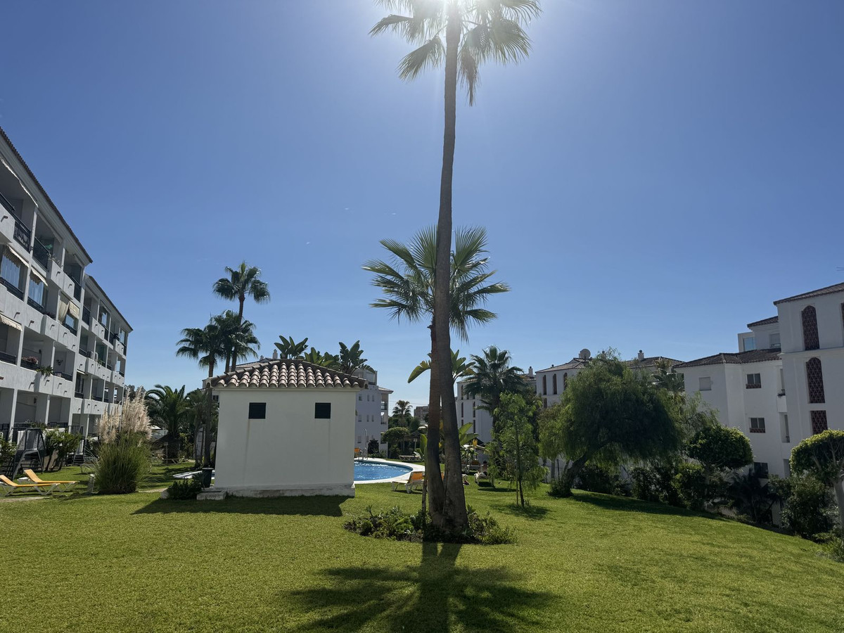 Appartement te koop in Calahonda | 2 slaapkamers H5160382