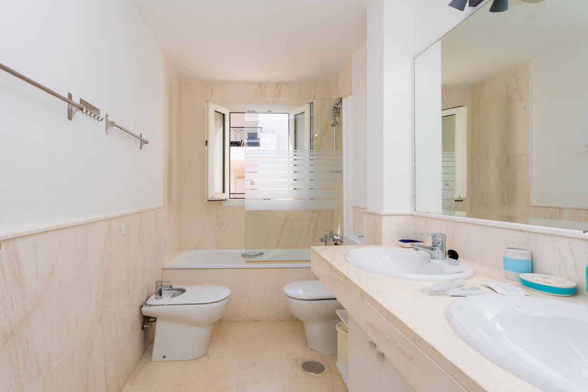 Appartement te koop in Calahonda | 3 slaapkamers H5160388
