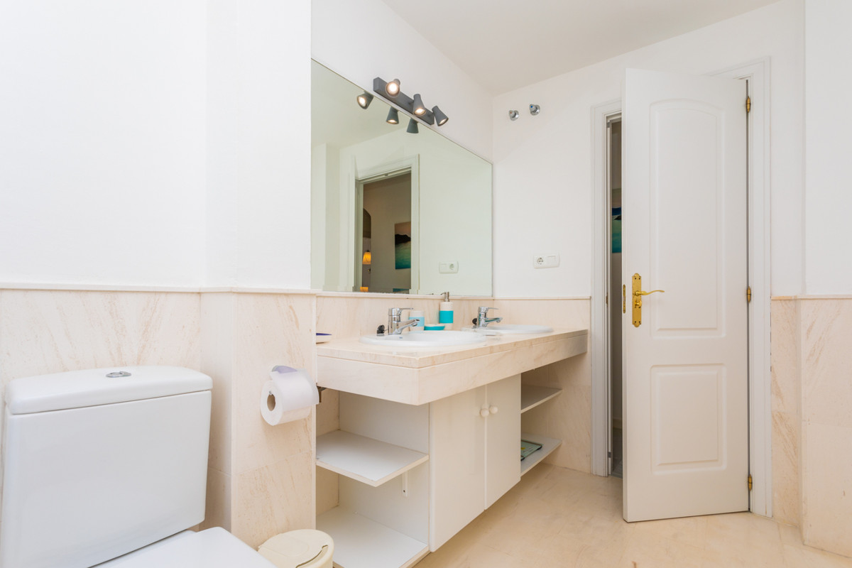 Appartement te koop in Calahonda | 3 slaapkamers H5160388