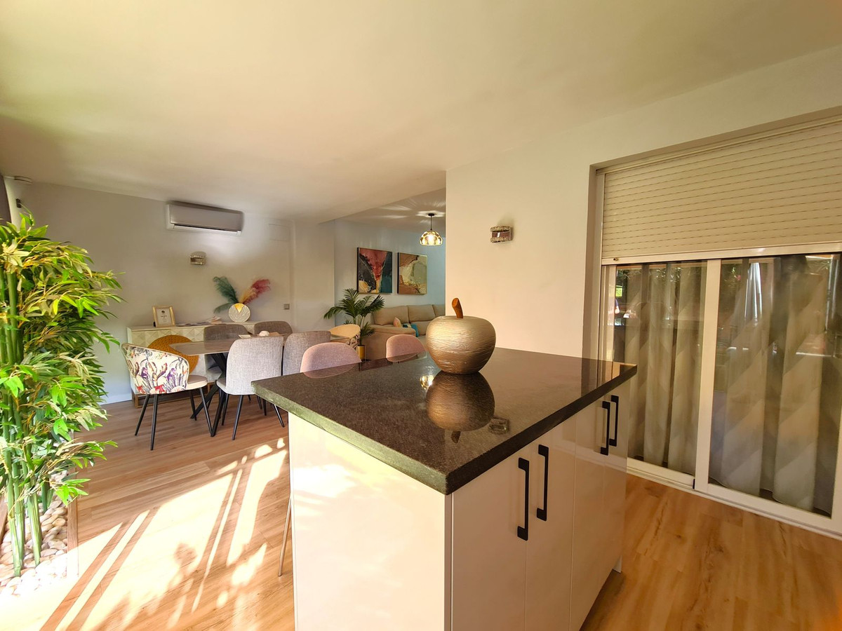 Appartement te koop in Calahonda | 2 slaapkamers H5184268