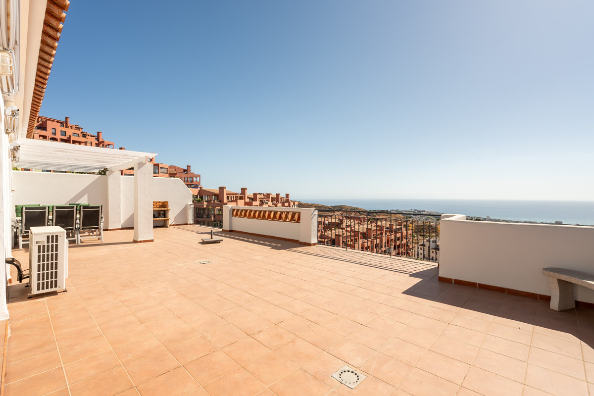 Penthouse te koop in Calahonda | 2 slaapkamers H5188114