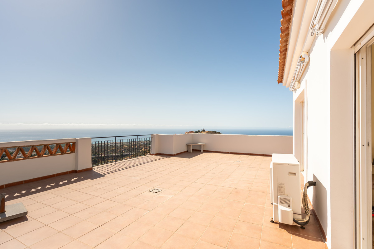 Penthouse te koop in Calahonda | 2 slaapkamers H5188114