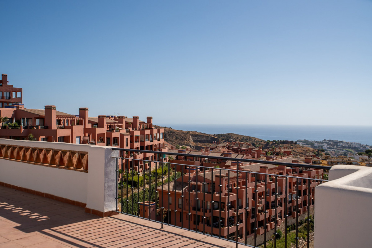 Penthouse te koop in Calahonda | 2 slaapkamers H5188114