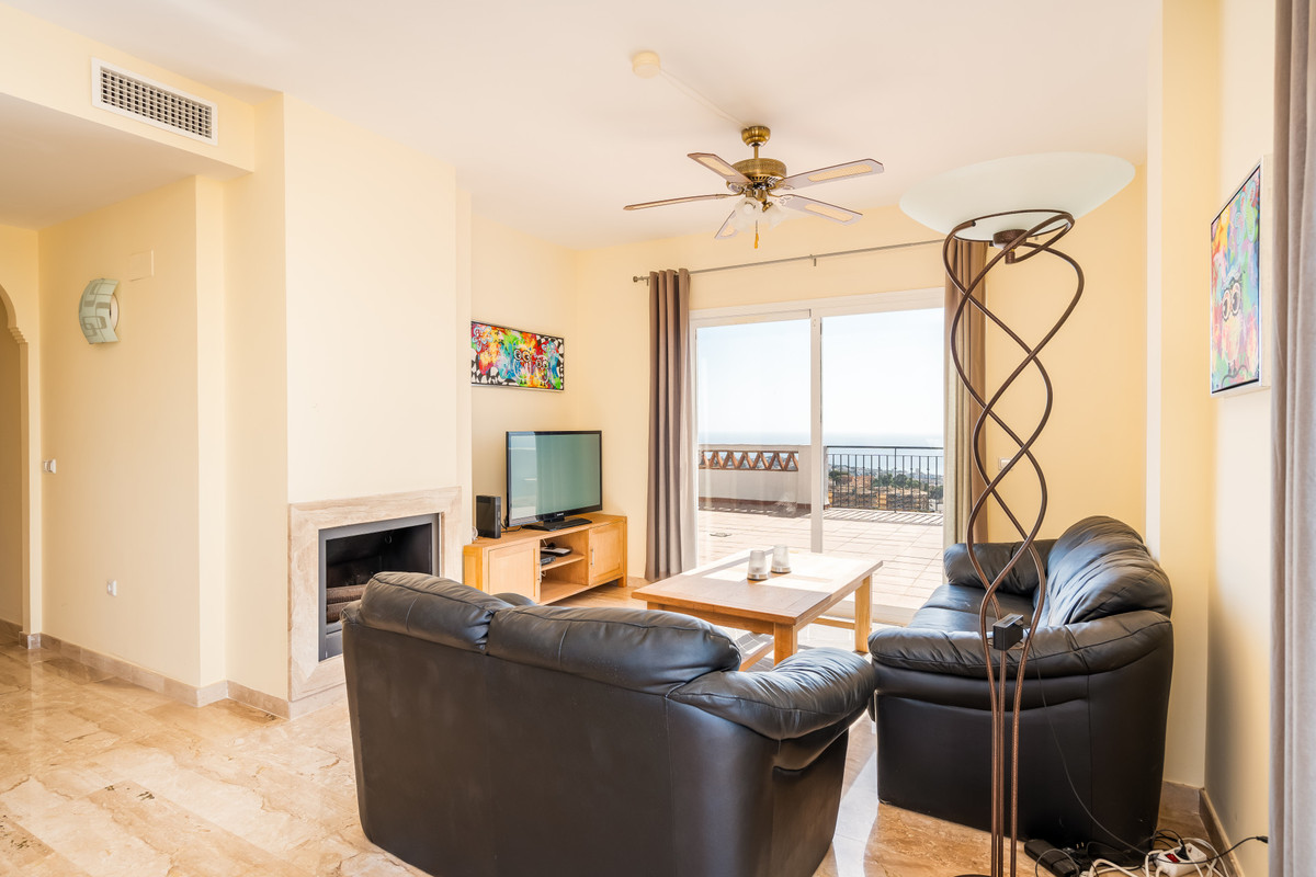 Penthouse te koop in Calahonda | 2 slaapkamers H5188114