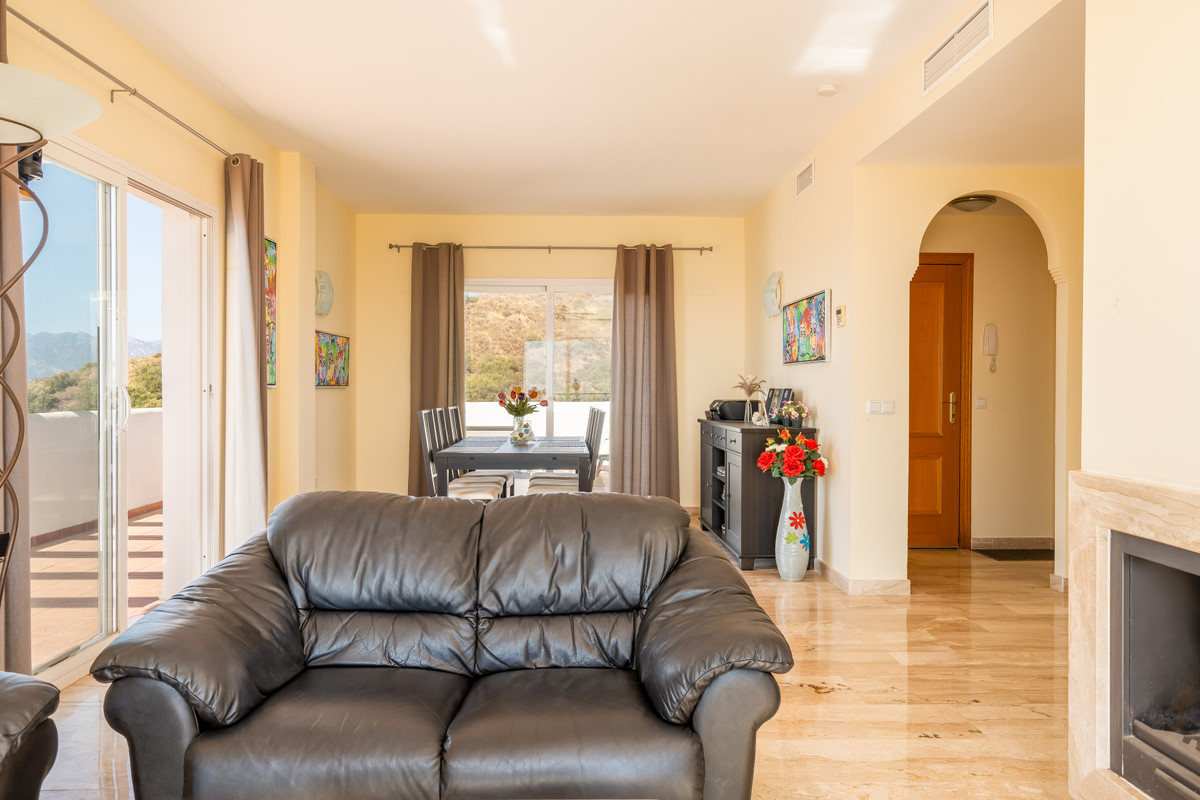 Penthouse te koop in Calahonda | 2 slaapkamers H5188114