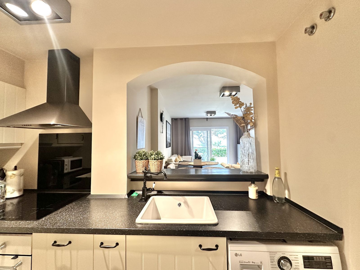 Appartement te koop in Calahonda | 2 slaapkamers H5209186