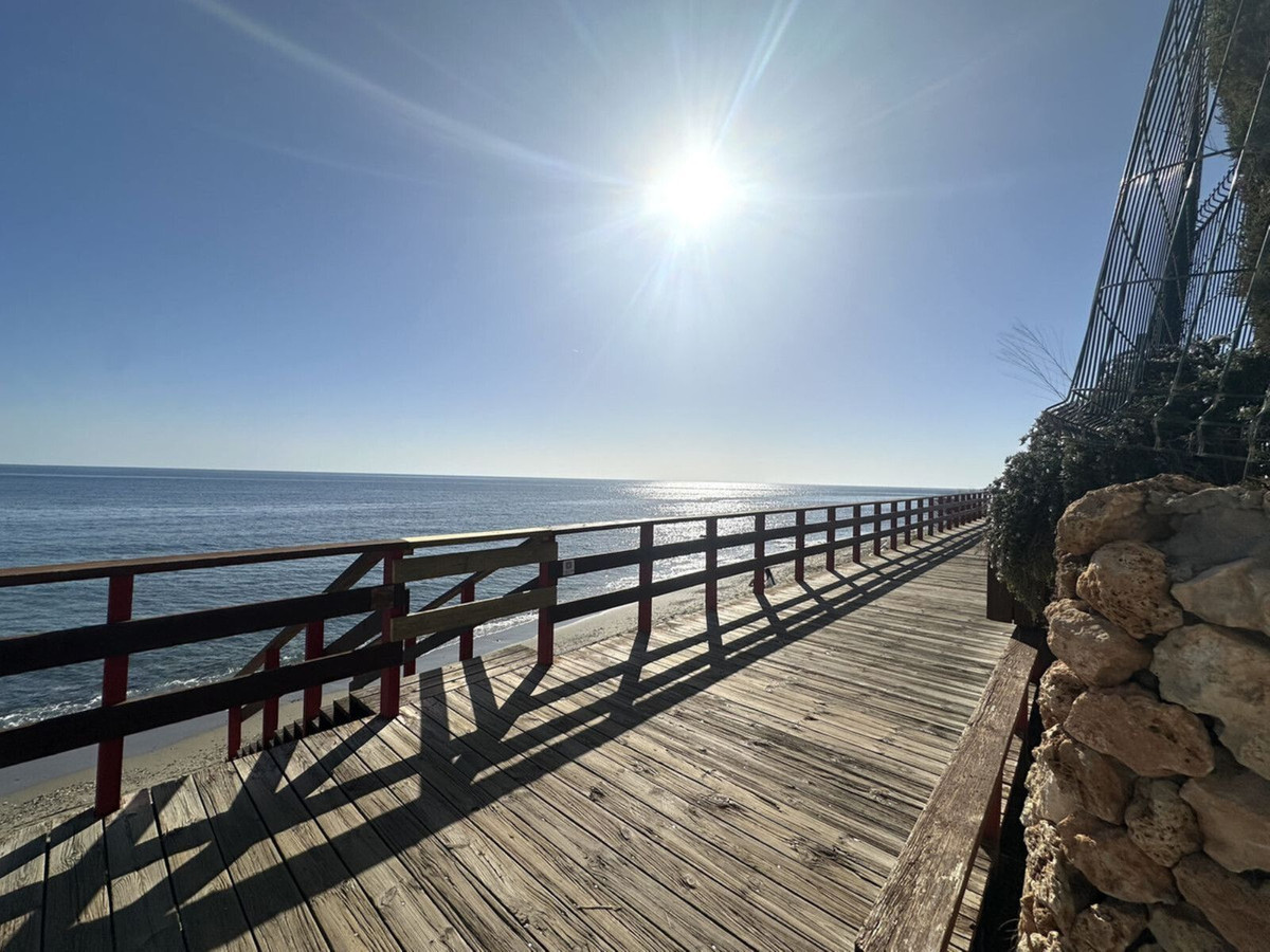 Appartement te koop in Calahonda | 2 slaapkamers H5209186