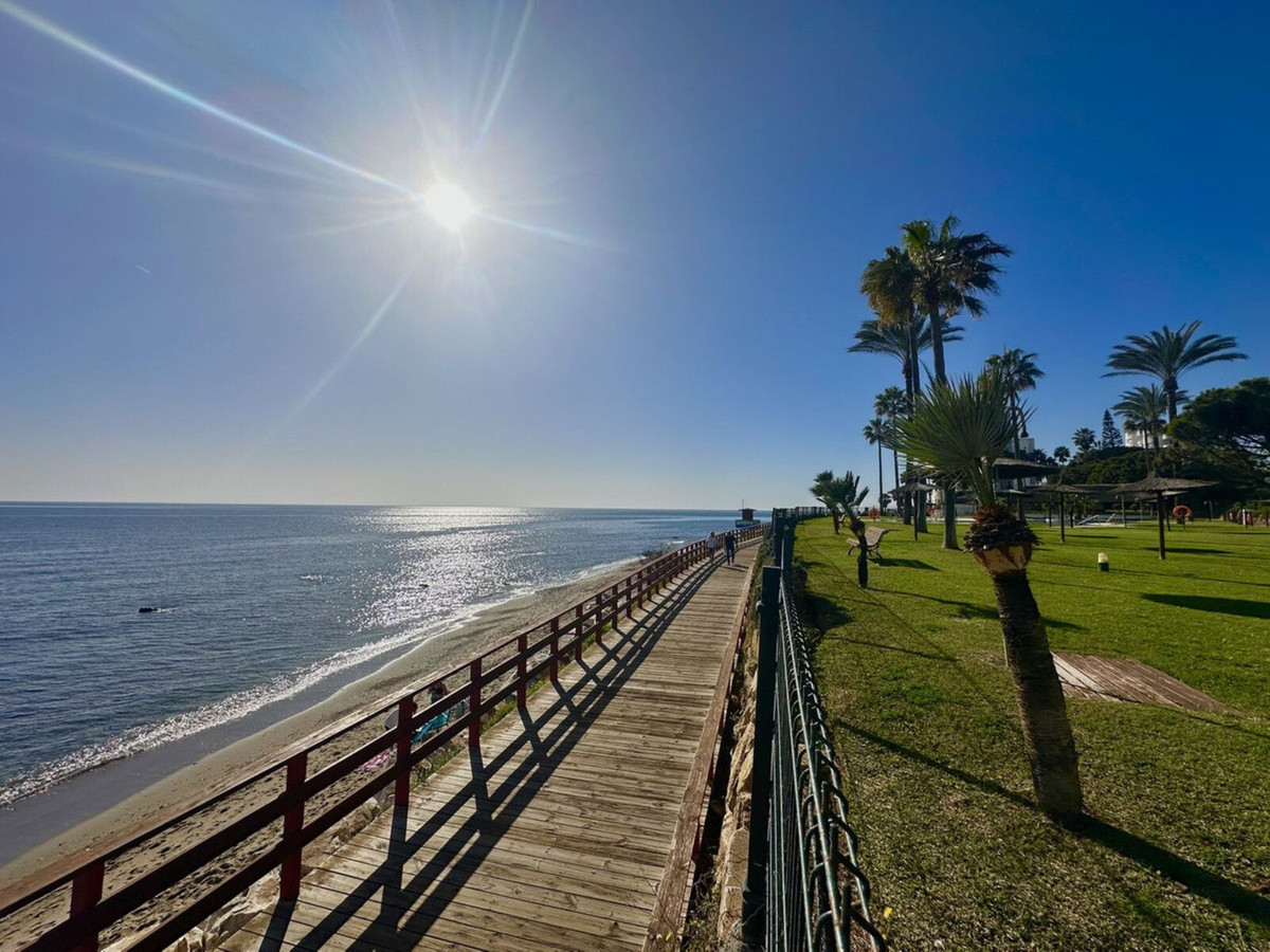 Appartement te koop in Calahonda | 2 slaapkamers H5209186