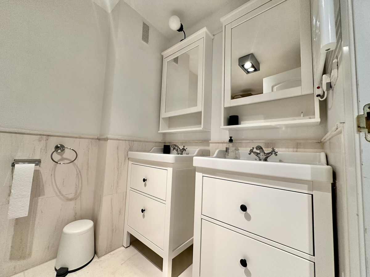 Appartement te koop in Calahonda | 2 slaapkamers H5209186