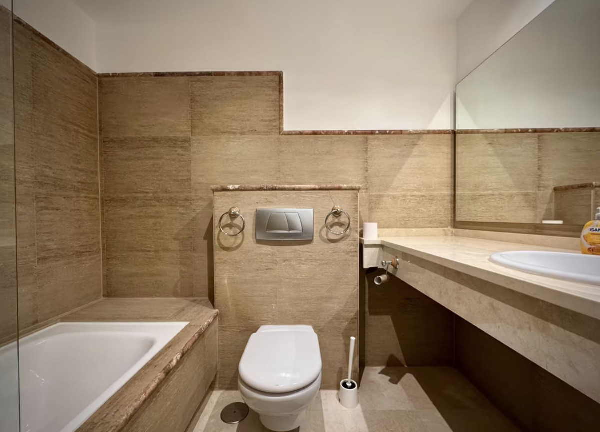 Appartement te koop in Calahonda | 3 slaapkamers H5231086