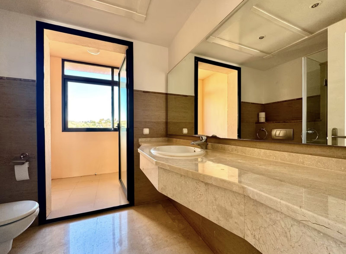 Appartement te koop in Calahonda | 3 slaapkamers H5231086