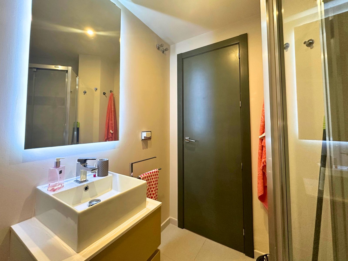 Appartement te koop in Calahonda | 2 slaapkamers H5232235