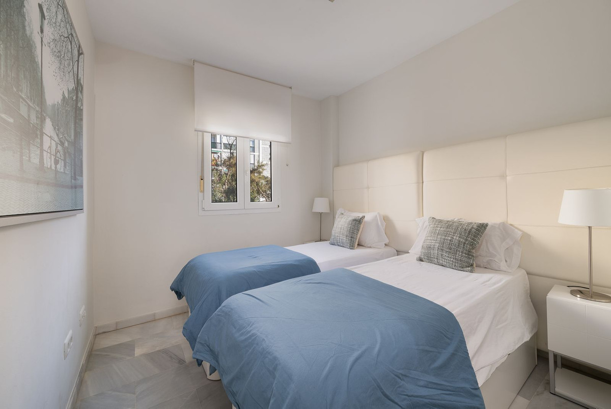 Appartement te koop in Calahonda | 2 slaapkamers H5256958