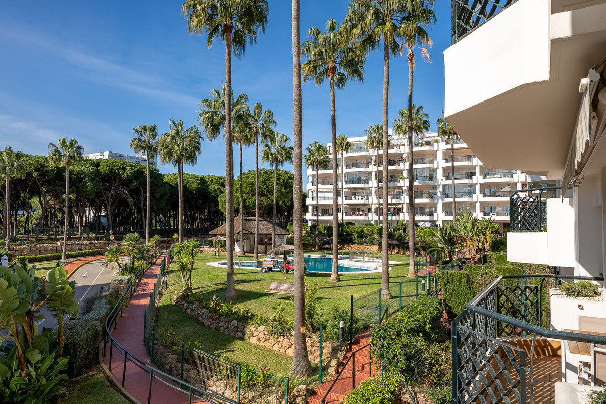 Appartement te koop in Calahonda | 2 slaapkamers H5256958