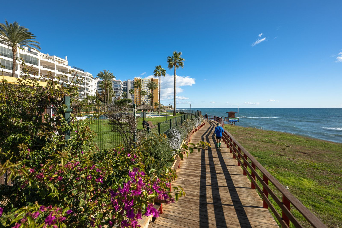 Appartement te koop in Calahonda | 2 slaapkamers H5256958