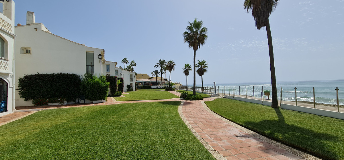 Appartement te koop in Calahonda | 0 slaapkamers H5257819