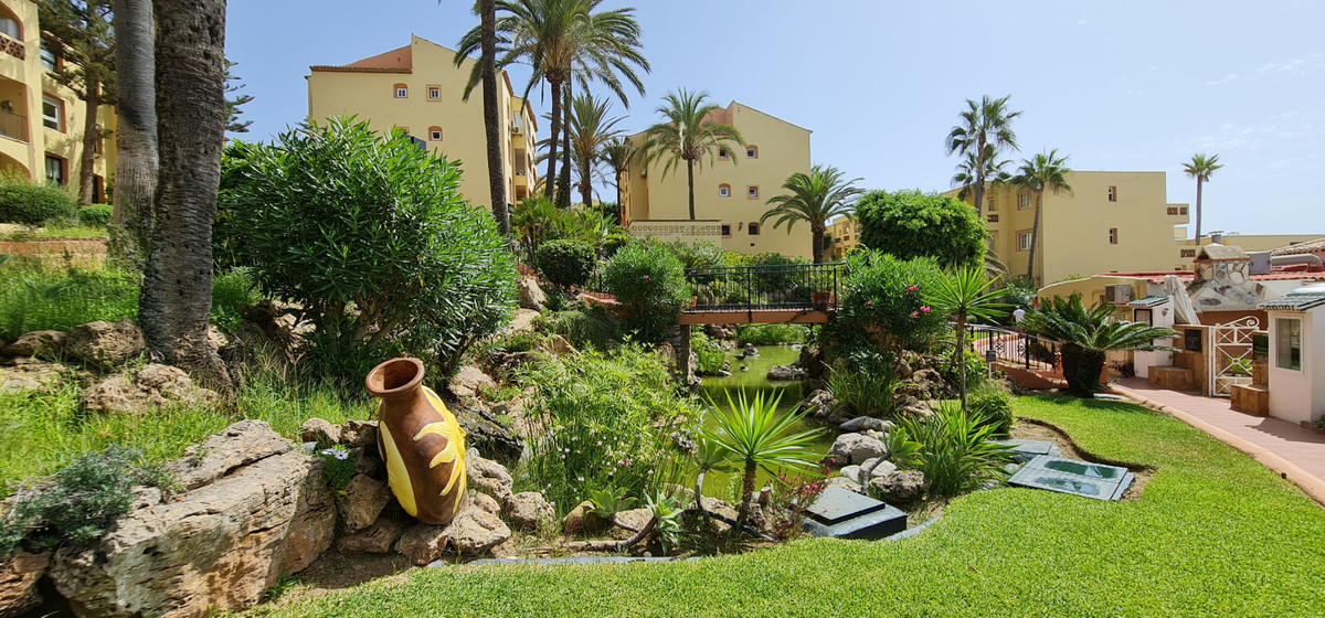 Appartement te koop in Calahonda | 0 slaapkamers H5257819