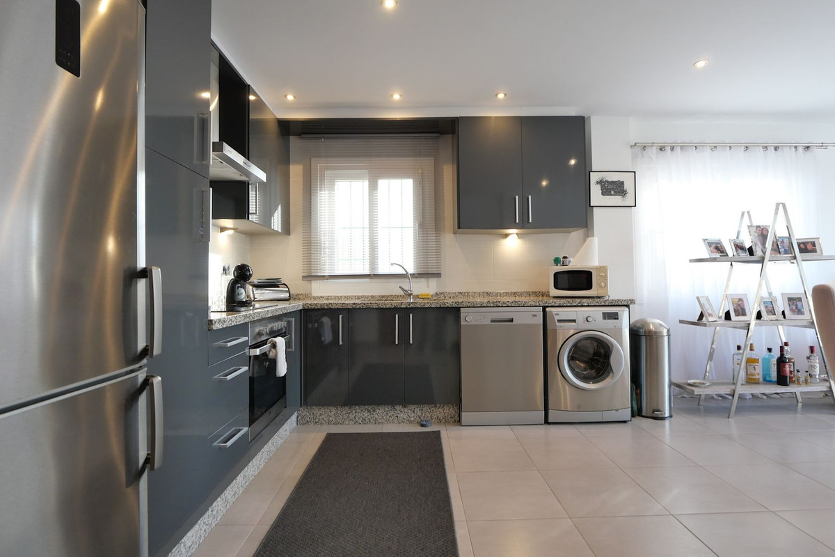 Appartement te koop in Calahonda | 2 slaapkamers H5292907