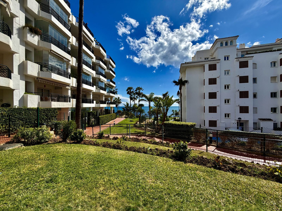 Appartement te koop in Calahonda | 2 slaapkamers H5318833