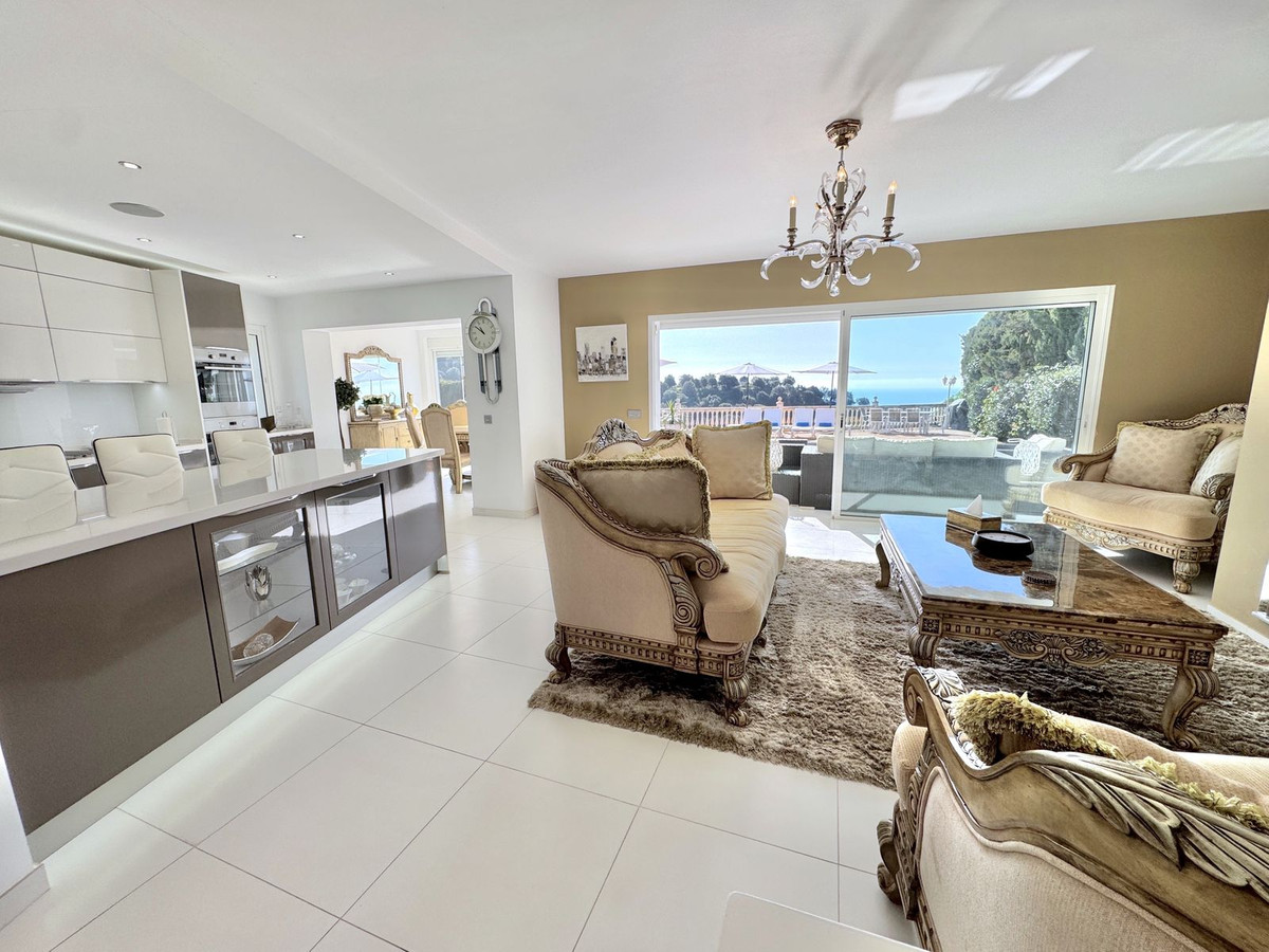 Huis te koop in Calahonda | 5 slaapkamers H5319469