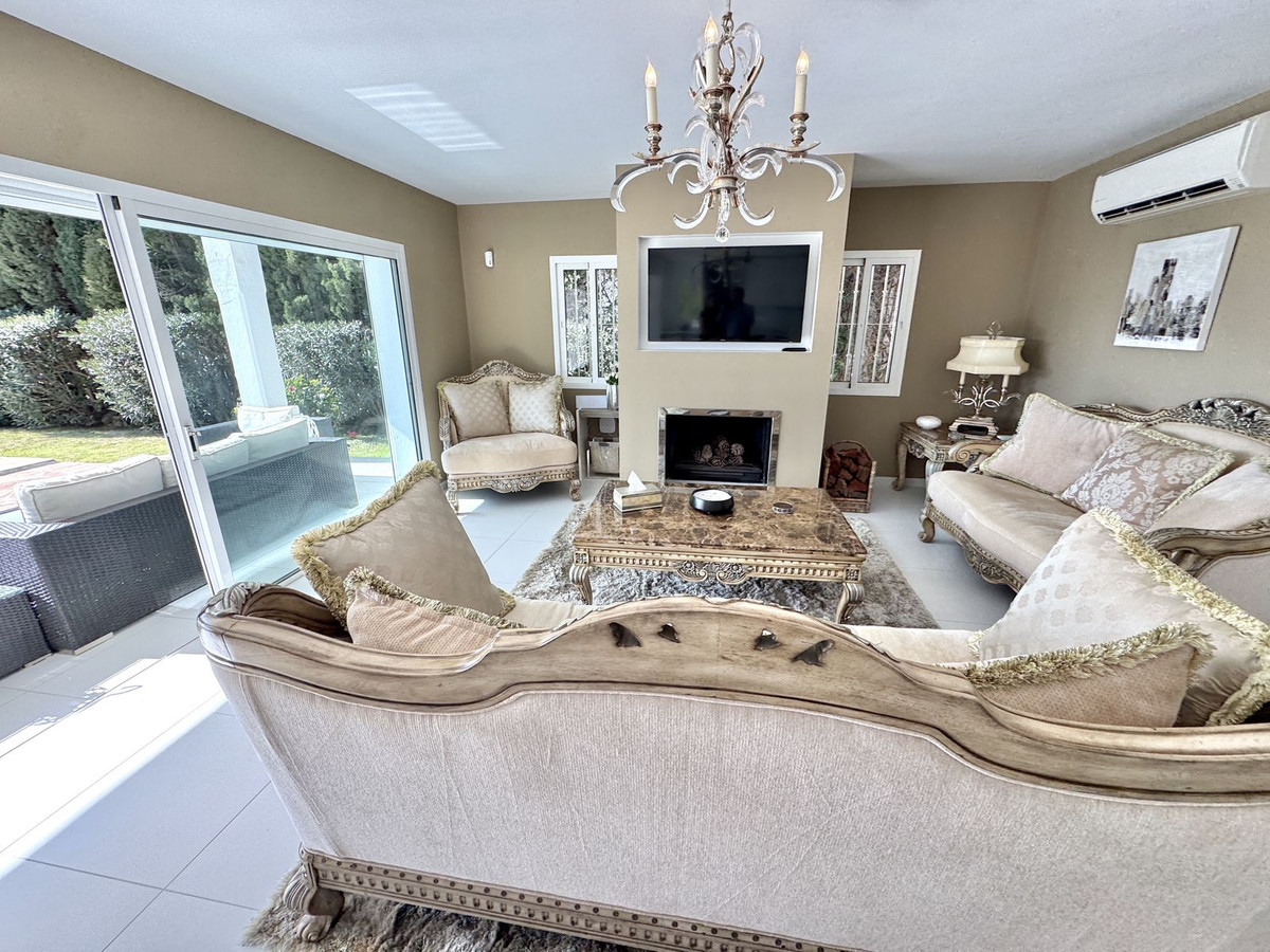 Huis te koop in Calahonda | 5 slaapkamers H5319469